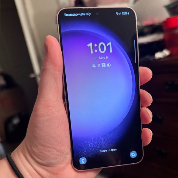 Lavender Samsung S23 - Picture 1 of 7